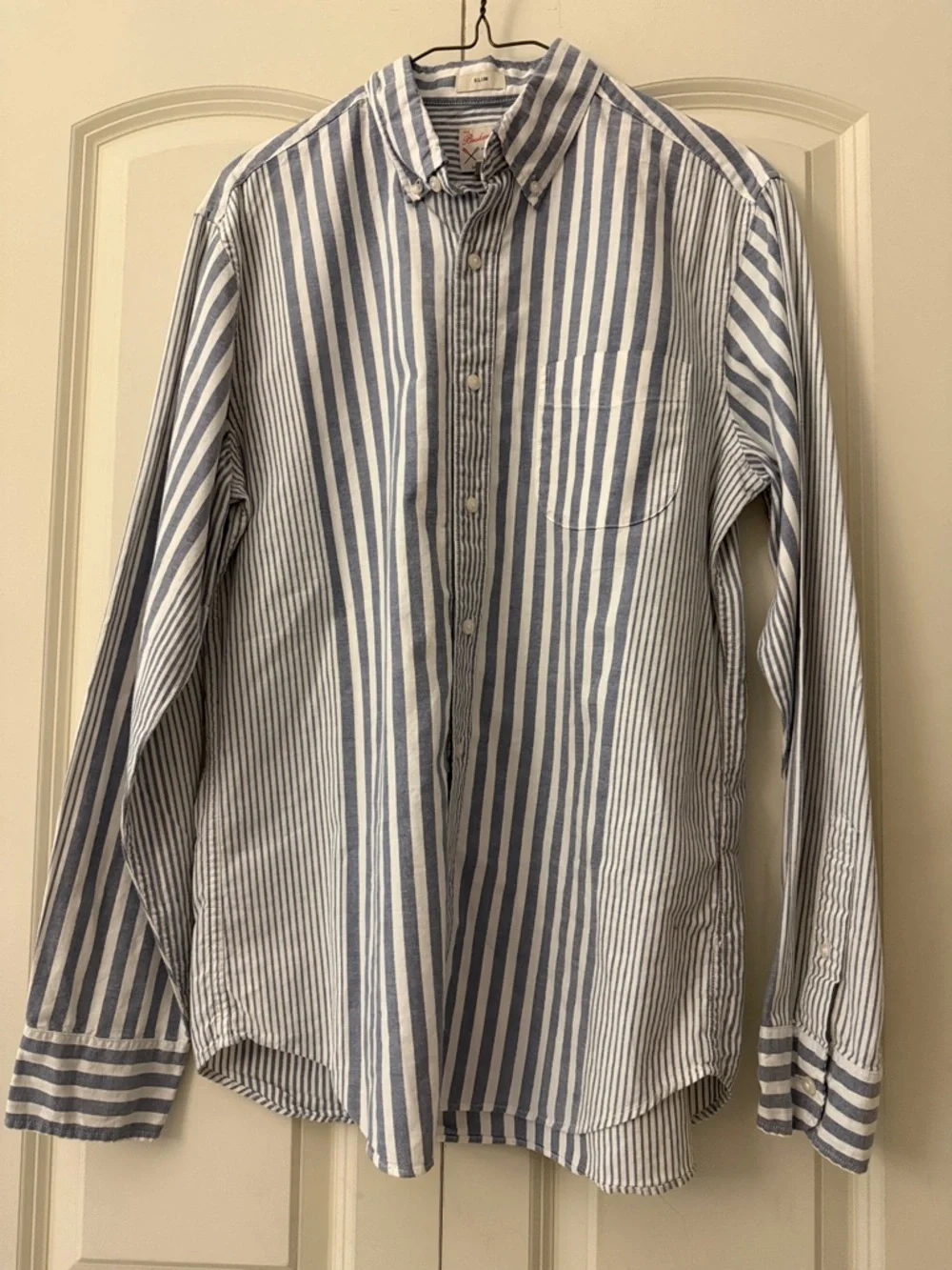 💜J.Crew Slim Broken-In Oxford Shirt – Blue & White | Size M